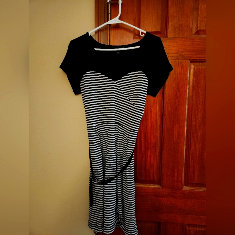 Banana Republic striped dress, size M
